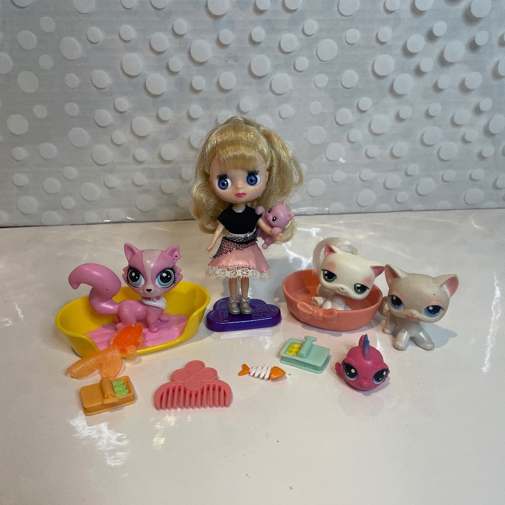 Littlest Pet Shop Vintage Blythe doll & 🐈Cats bundle